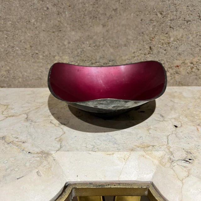 AMBIANIC presents John Prip for Reed & Barton Red Serving Bowl Silver plated tri-cornered organic shaped bowl Stamped...