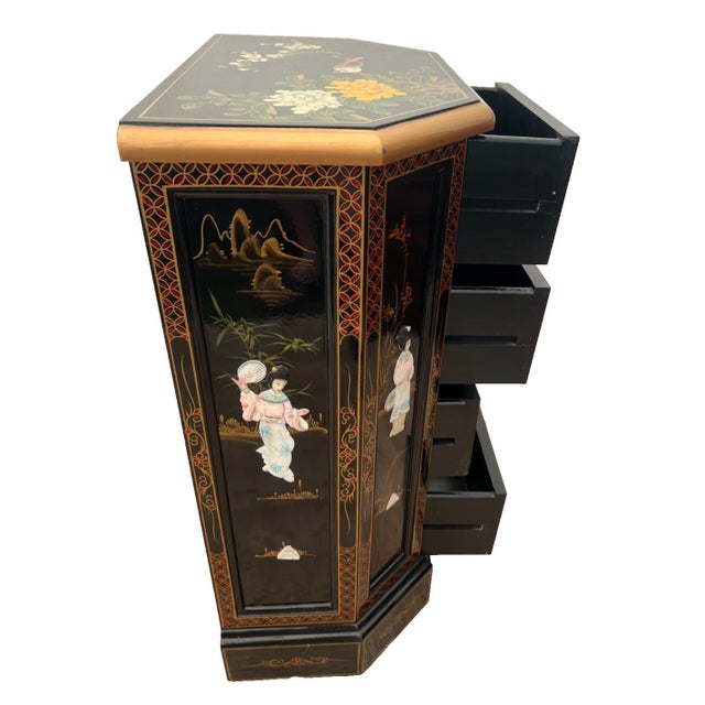 Vintage Chinese Chest of Drawers Dresser Chinoiserie Mother of Pearl Applique For Sale - Image 4 of 11