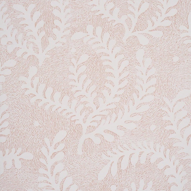 Traditional Schumacher Etched Fern Wallcovering In Blush For Sale - Image 3 of 6