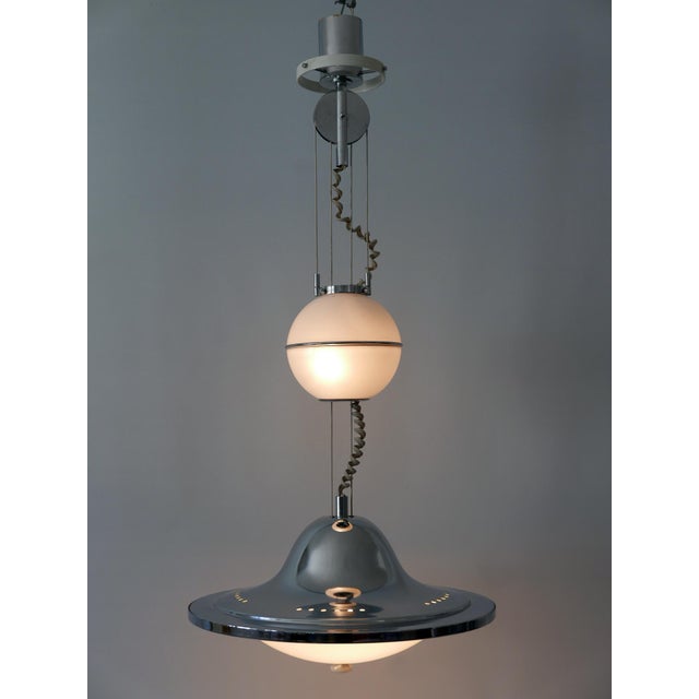 Mid-Century Modern UFO Counterweight Pendant Lamp, Italy, 1960s For Sale - Image 6 of 18