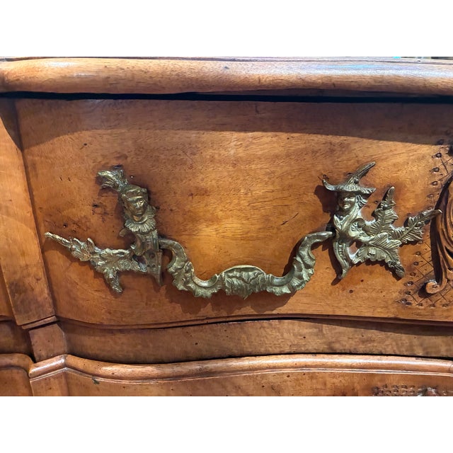 Mid 18th Century Period Rococo French Provincial Commode en Arbelete For Sale - Image 14 of 14