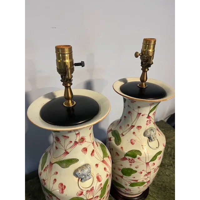 Chinoiserie Pair of Late 19th Century Chinese Porcelain & Enameled Lamps For Sale - Image 3 of 12