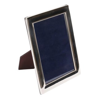 Vintage Rectangular Sterling Silver Portrait Photo Frame attributed to Carrs, 20th Century For Sale