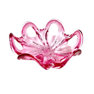 Mid 20th Century Large Hot Pink Reticulated Murano Art Glass Bowl For Sale