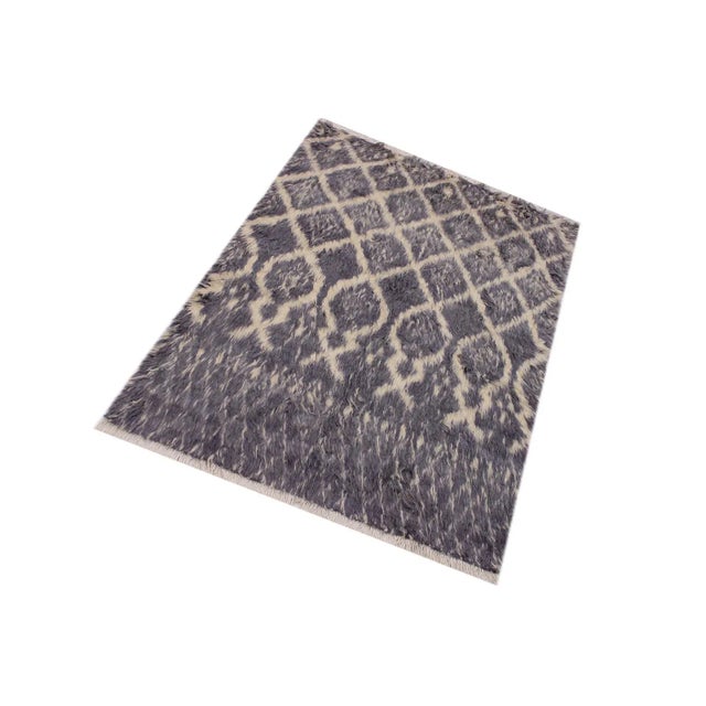 Abstract 1990s Boho Chic Moroccan Gray Wool Rug - 4'1" X 5'11" For Sale - Image 3 of 8