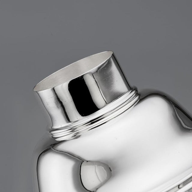 Large Silver-Plated Cocktail Shaker from Dunhill of London, 1960s For Sale - Image 7 of 11