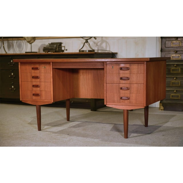 Scandinavian Teak Desk from Samcom, Denmark, 1960s For Sale - Image 3 of 16