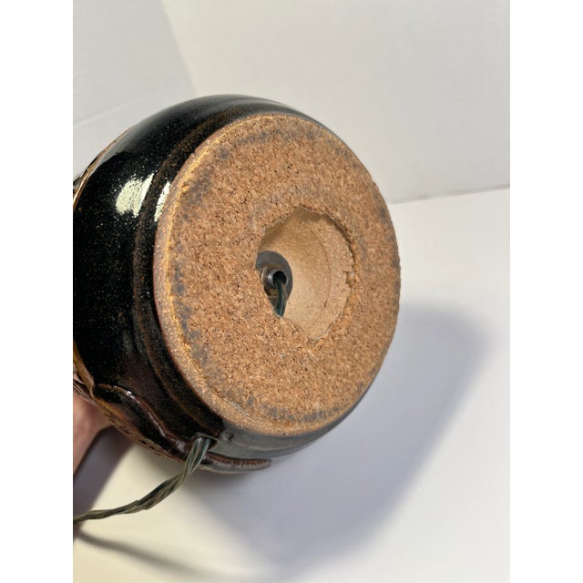 1970s Mid-Century Modern Wishon Harrell Studio Pottery Stoneware Dark Brown Lamp For Sale - Image 5 of 8