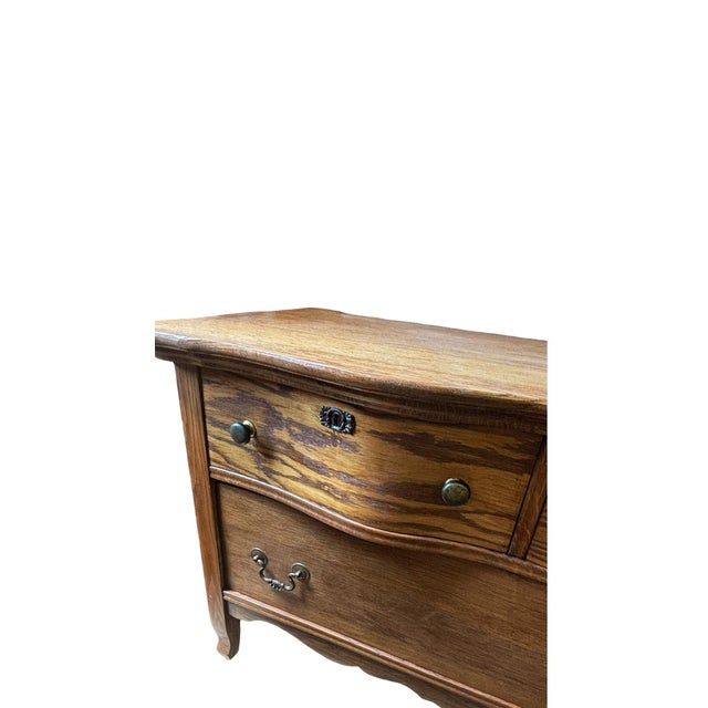 Early 20th Century Oak Gentleman’s Chest of Drawers With Mirror, Removable Valet Chest & Original Hardware For Sale In Greensboro - Image 6 of 9