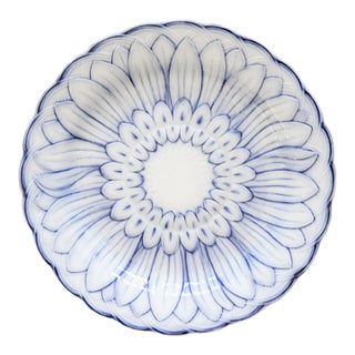 19th Century English Wedgwood Blue & White Pearlware Sunflower Plate For Sale