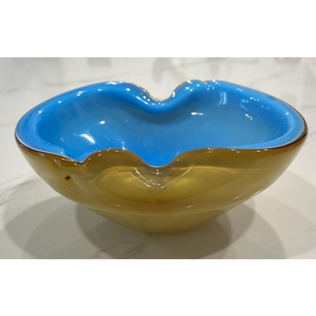 1970s Vintage MCM Alfredo Barbini Murano Art Glass Bowl Ashtray Blue & Brown For Sale - Image 5 of 9