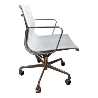 Eames Aluminum Management Chair For Sale