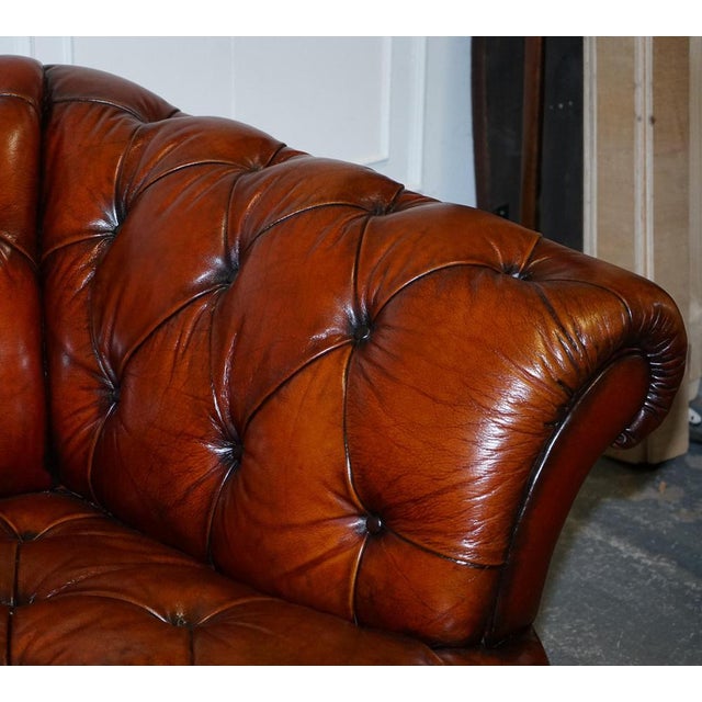 Leather Oskar Three Seater Chesterfield Sofa from Tetrad For Sale - Image 6 of 16