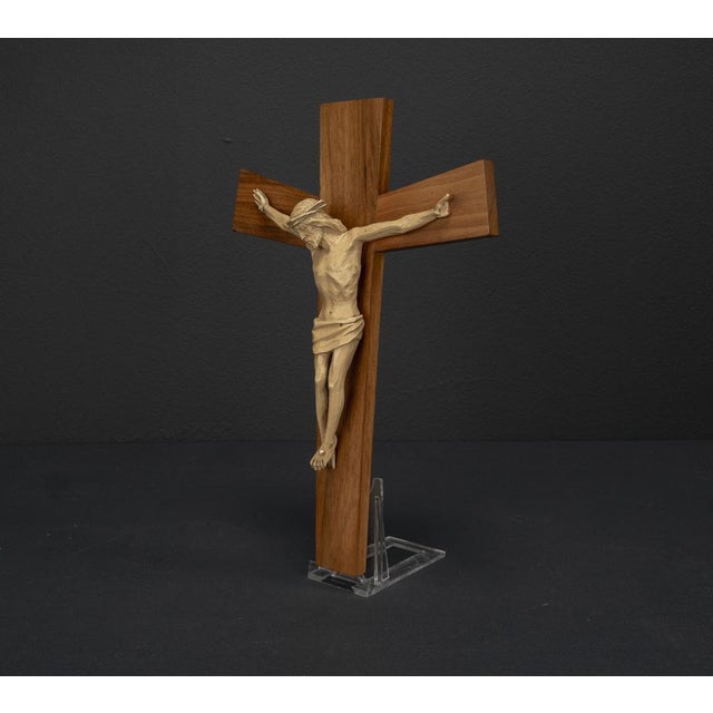 A simple and expressive wooden cross in the Brutalist style, dating to the period between the 1930s and 1950s. The...