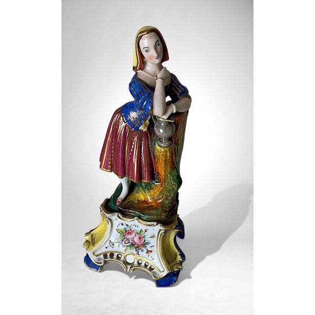 French Mid 19th Century Napoléon III Style French Polychrome Porcelain Figurine by Porcelaine De Paris For Sale - Image 3 of 18