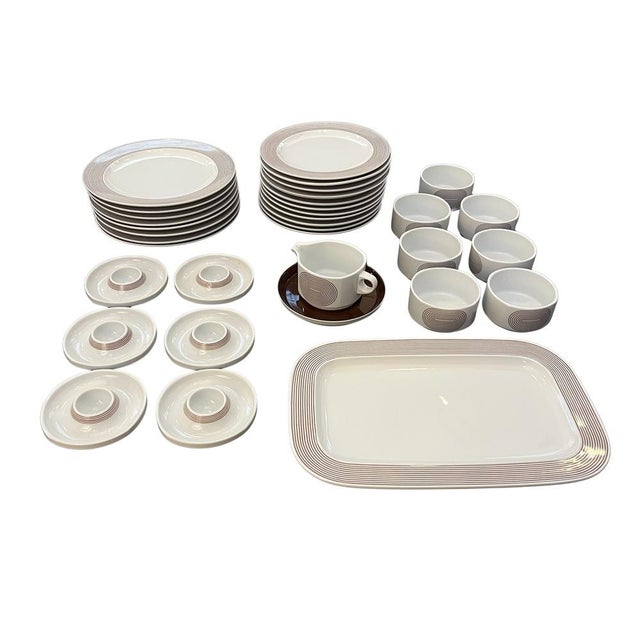 Mid-Century Modern German Porcelain Studio Line Joy One Service from Rosenthal, 1970s, Set of 35 For Sale - Image 3 of 3