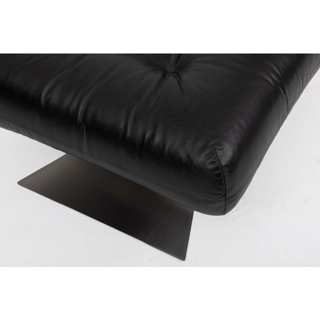 Oscar Niemeyer “Alta” Lounge Chair and Ottoman for Mobilier International, 1971 For Sale - Image 9 of 18