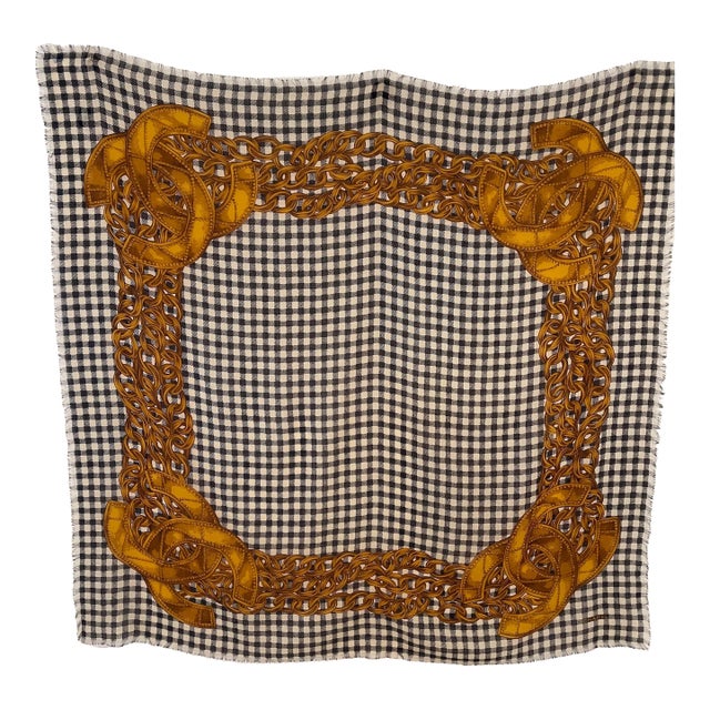 Chanel Classique Foulard En Cachemire Soie For Sale