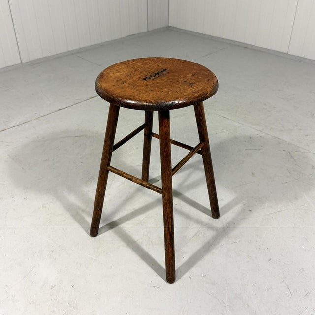 Prodent Toothpaste Promotional Wooden Stool, 1930s, in Good conditions. Designed 1920 to 1949
