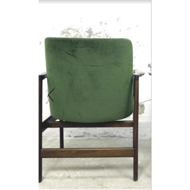 Brown Mid-Century Danish Armchair in Deep Green Velvet Velour attributed to Ib Kofod-Larsen for Fröscher KG, Germany, 1960s For Sale - Image 8 of 14