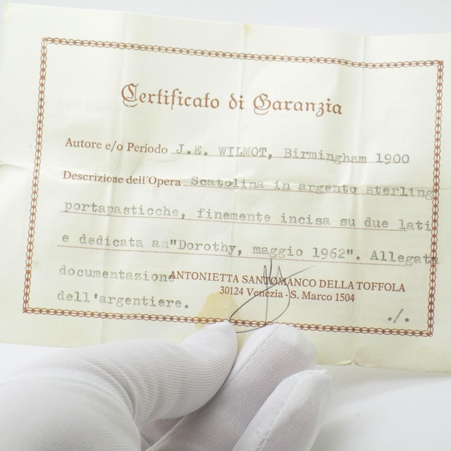 Vintage British Handmade Genuine Sterling Silver 925 Chiseled Pill Trinket Box For Sale - Image 12 of 17