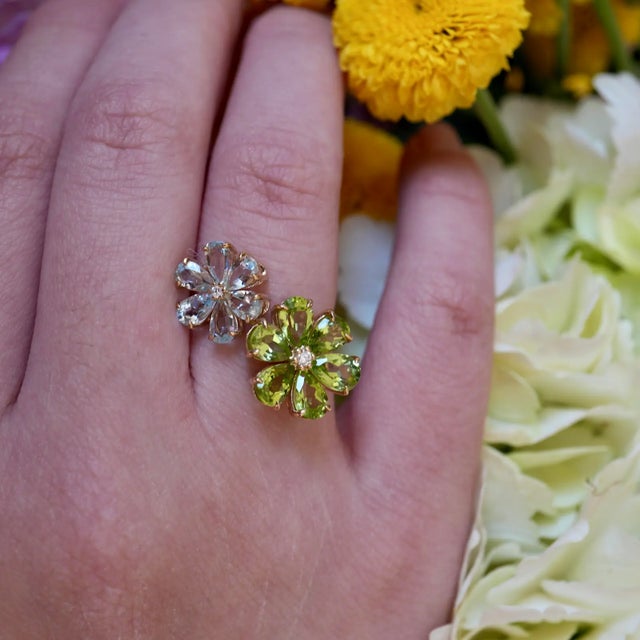 Kai Flora Blossom Periot and Aquamarine Cocktail Ring in 14k Yellow Gold Ring, size 9.5 For Sale In Los Angeles - Image 6 of 7