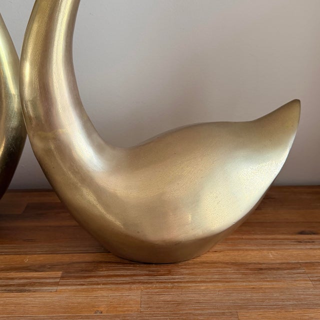 Metal Vintage Pair of Large Brass Swans Birds Mid Century Hollywood Regency Decor For Sale - Image 7 of 7