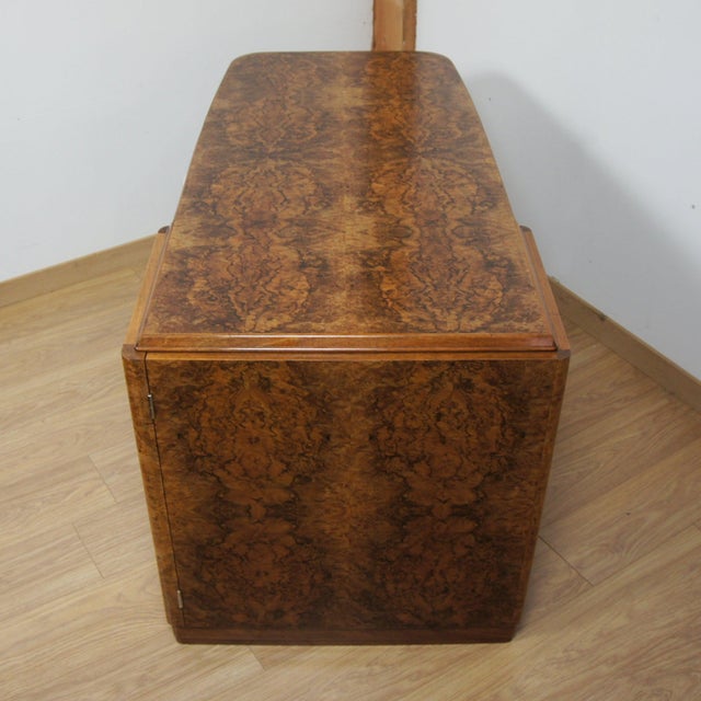 1920s Art Deco Burr Walnut Desk by F.Pigeon of Paris, 1920s For Sale - Image 5 of 11