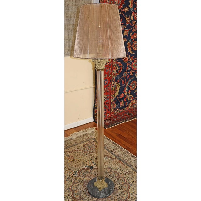 Vintage Hollywood Regency Neoclassical Corinthian Column Floor Lamp For Sale - Image 4 of 8