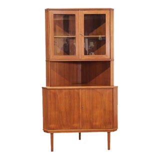 1960s Mid Centuy Modern Vntage Teak Corner Display Cabinet Danish For Sale