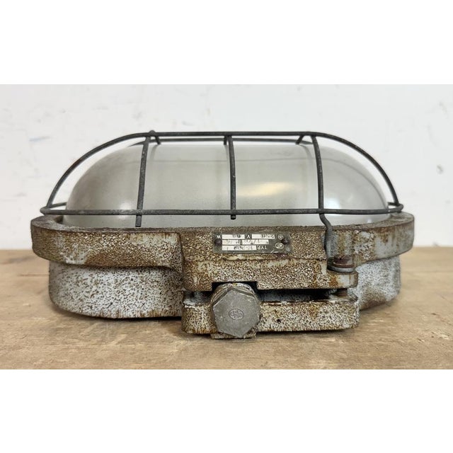 Metal Industrial Grey Rusty Cast Iron Wall Light from Elektrosvit, 1960s For Sale - Image 7 of 16