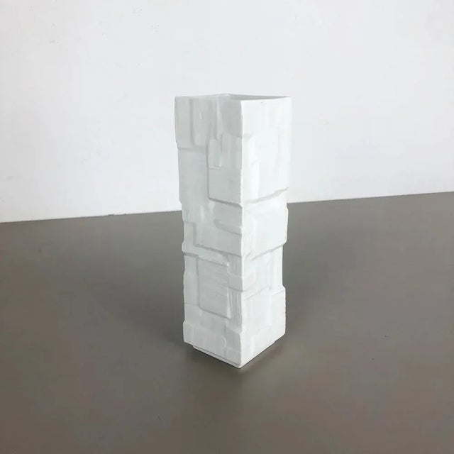 Op art porcelain vase producer: heinrich ceramics, germany decade: 1970s description: this original vintage op art vase...