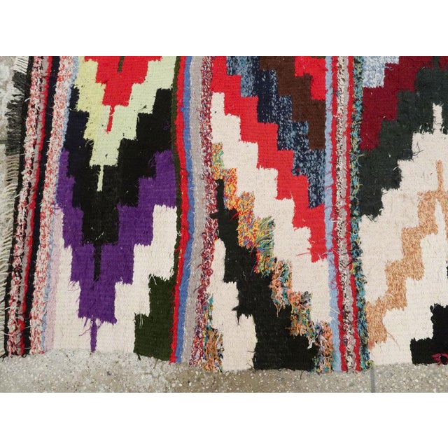 Ivory Galerie Shabab Collection Mid-20th Century Persian Flatweave Kilim Rug For Sale - Image 8 of 10