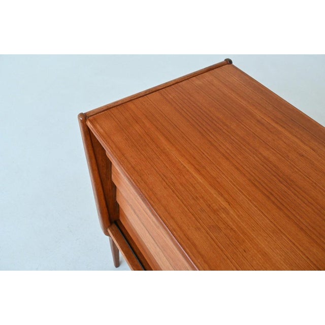 Small Sideboard in Walnut from Bosteels Meubelen, Belgium, 1960 For Sale - Image 11 of 18