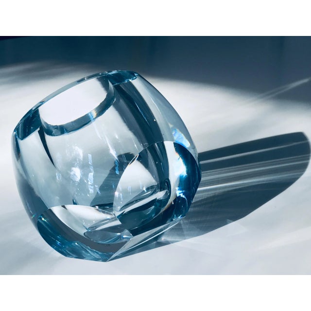 Strombergshyttan 1950s Asta Strömberg for Strömbergshyttan Faceted Geometric Vase Aqua Christal Art Glass For Sale - Image 4 of 11