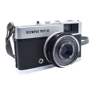 Vintage Olympus Trip 35 Film Camera With Zuiko 40mm Lens - Made in Japan For Sale