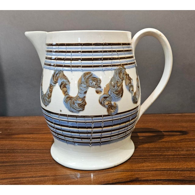 English Mocha Pottery Creamware Earthworm Jug For Sale In Philadelphia - Image 6 of 10