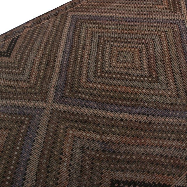 Traditional Vintage Mid-Century Geometric Beige Brown and Blue Wool Kilim Rug For Sale - Image 3 of 5