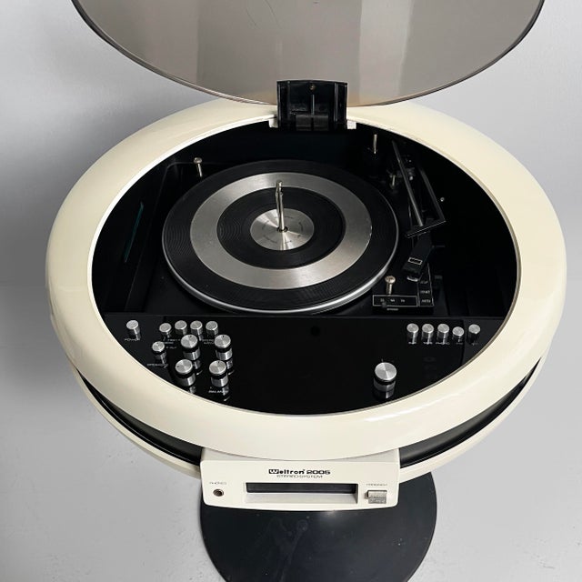 1970s Vintage Space Age Turntable Stereo System Space Odissey by Weltron 2005, 1970s For Sale - Image 5 of 18