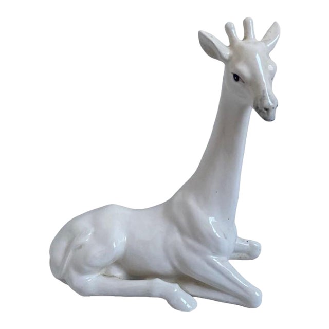 1970s Vintage Fitz and Floyd White Ceramic Giraffe Sculpture For Sale