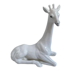 1970s Vintage Fitz and Floyd White Ceramic Giraffe Sculpture