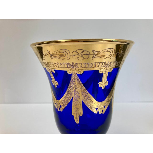 Mid 20th Century Vintage Horchow 24Kt Gold Cobalt Blue Crystal Wine/Water Glass Goblets - Set of 4 For Sale - Image 5 of 12
