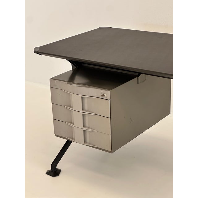 Arco Series Desk by Studio BBPR for Olivetti, 1960s For Sale - Image 6 of 15