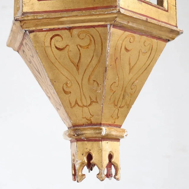 Wood Early 20th Century Italian Venetian Gilt & Painted Pine Hanging 1-Light Pendant Lantern For Sale - Image 7 of 11