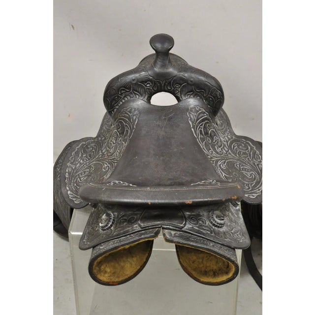 Vintage Late 20th Century Brown Tooled Leather Floral Embossed Seat Horse Saddle For Sale In Philadelphia - Image 6 of 13
