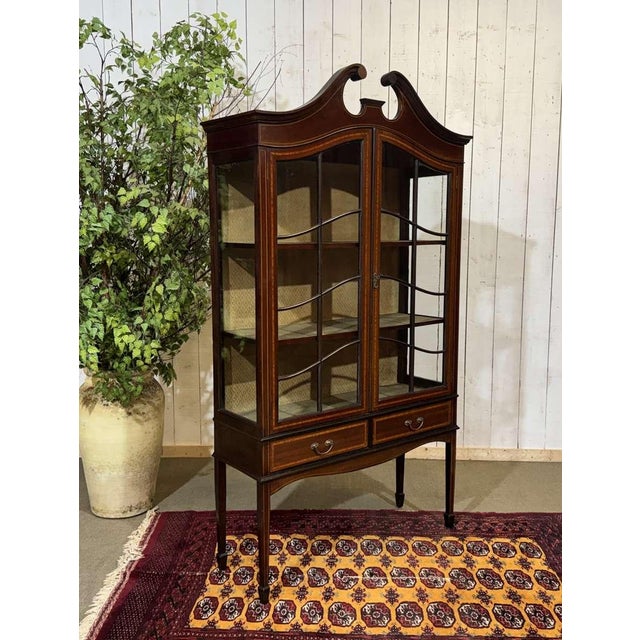 Late 19th Century English Mahogany Display Cabinet For Sale - Image 3 of 17