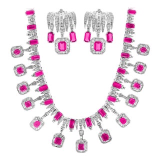 Gia Certified, No Heat, 60 Ct Pink Sapphire & 25 Ct Diamond Necklace Suite 18 Kt For Sale