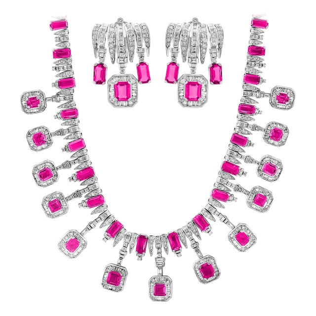 Gia Certified, No Heat, 60 Ct Pink Sapphire & 25 Ct Diamond Necklace Suite 18 Kt For Sale