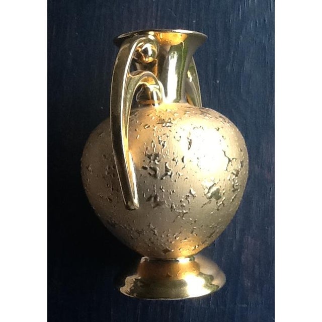 Double-Handled 22k Weeping Gold Glazed Ceramic Amphora Vase For Sale - Image 4 of 7