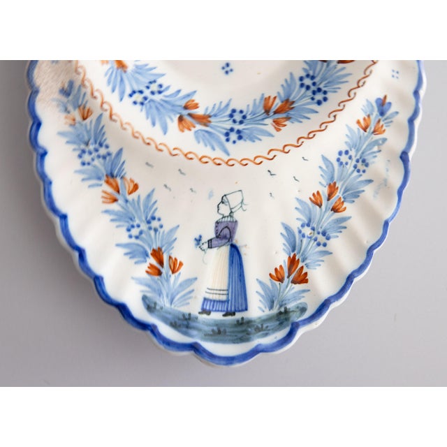 Farmhouse Antique French Quimper Scalloped Wall Platter For Sale - Image 3 of 5